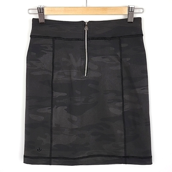 Lululemon Rocket Pencil Skirt Black Retro Grey Camo Zip Pockets Stretch Size 4 - Picture 5 of 16